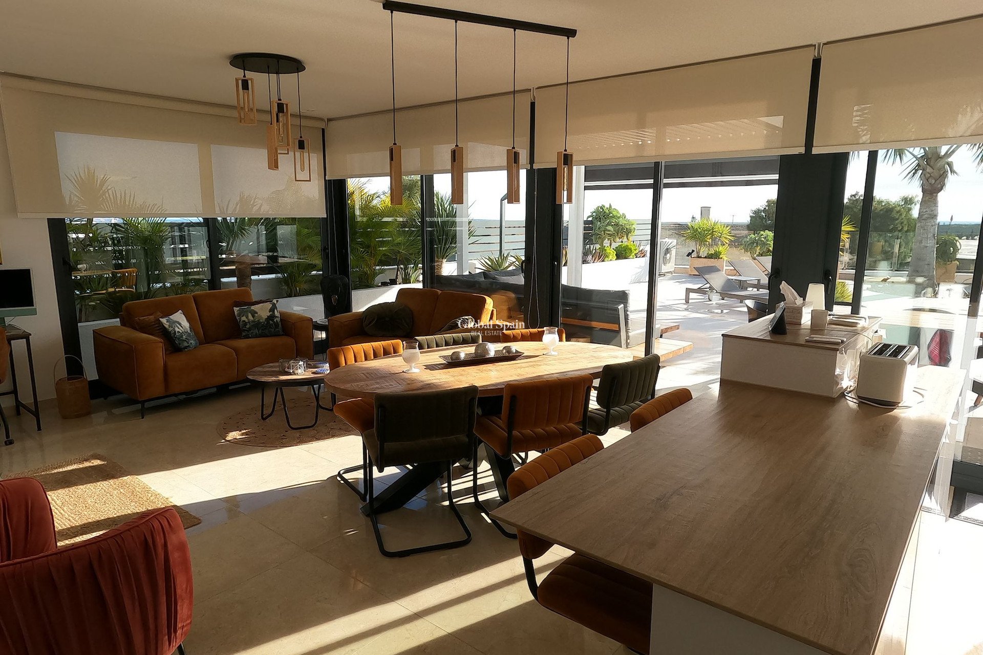 Wederverkoop - VILLA -
ALGORFA - LA FINCA GOLF / ALGORFA