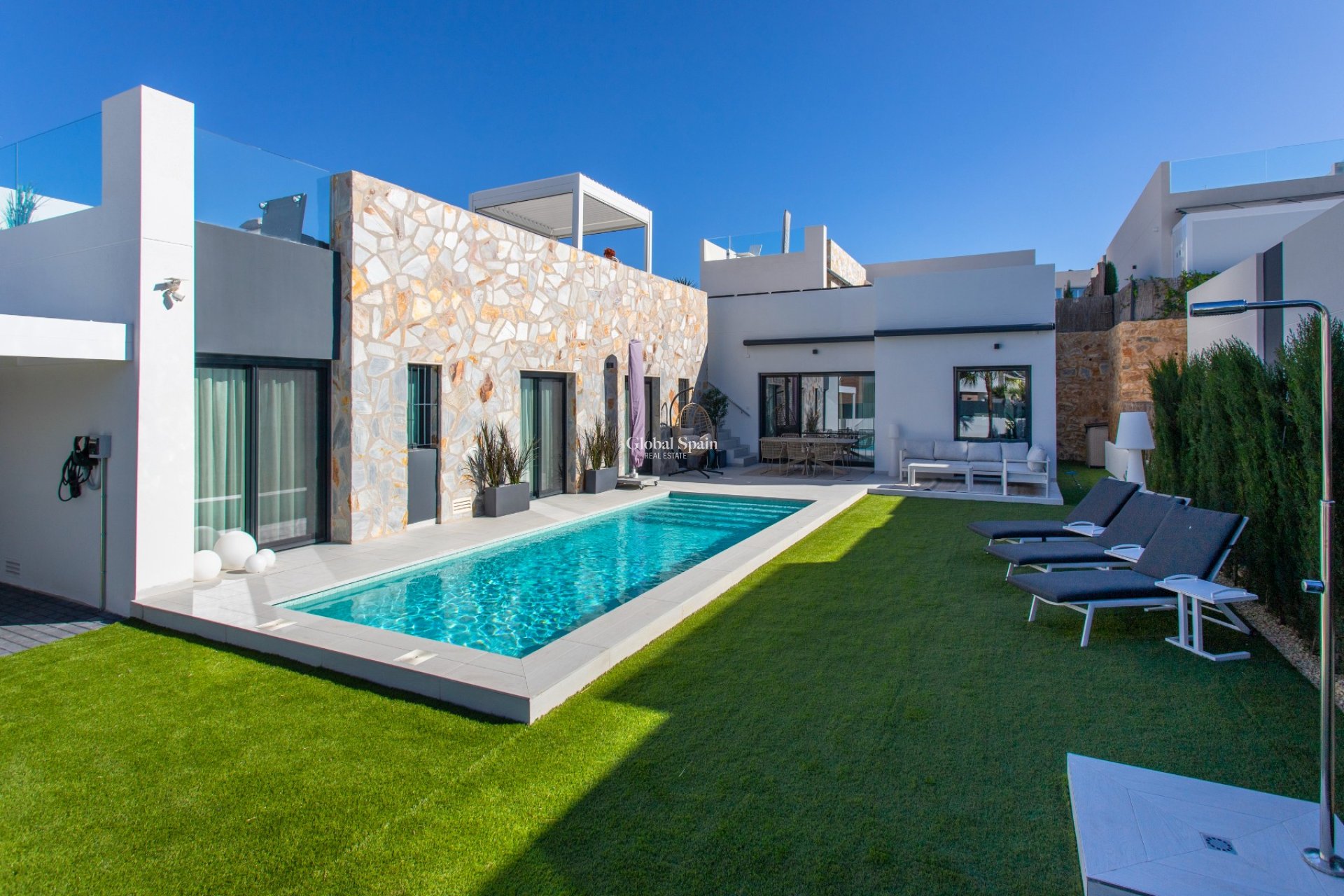 Wederverkoop - VILLA -
ALGORFA - LA FINCA GOLF / ALGORFA