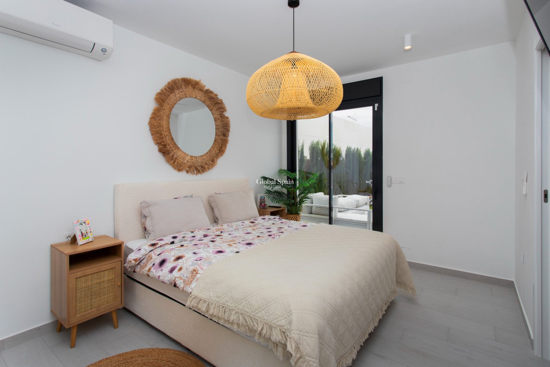 Wederverkoop - VILLA -
ALGORFA - LA FINCA GOLF / ALGORFA