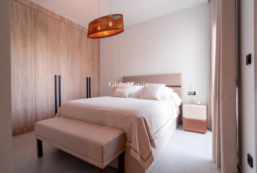 Wederverkoop - VILLA -
ALGORFA - LA FINCA GOLF / ALGORFA