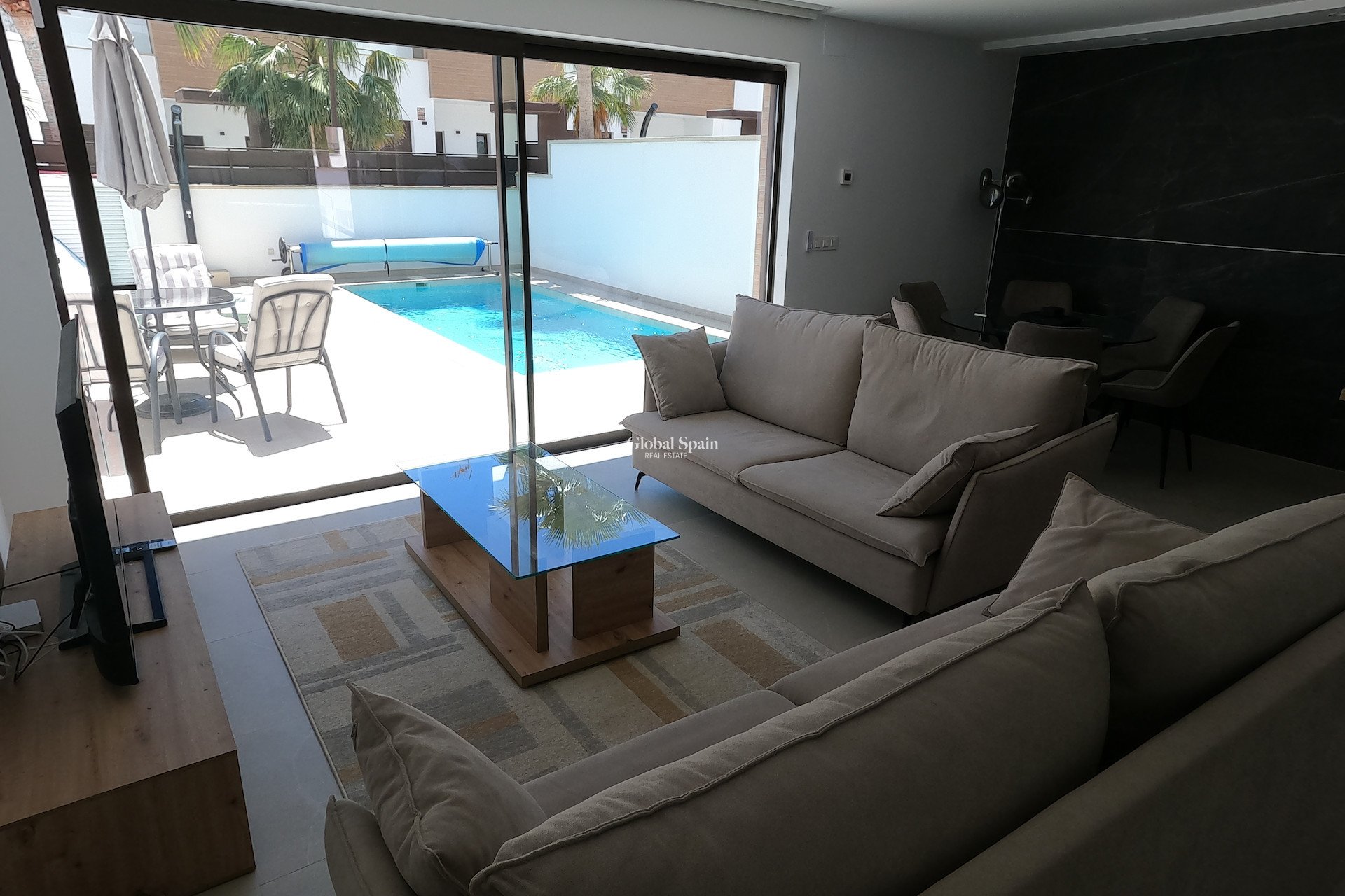 Wederverkoop - VILLA -
ALGORFA - LA FINCA GOLF / ALGORFA