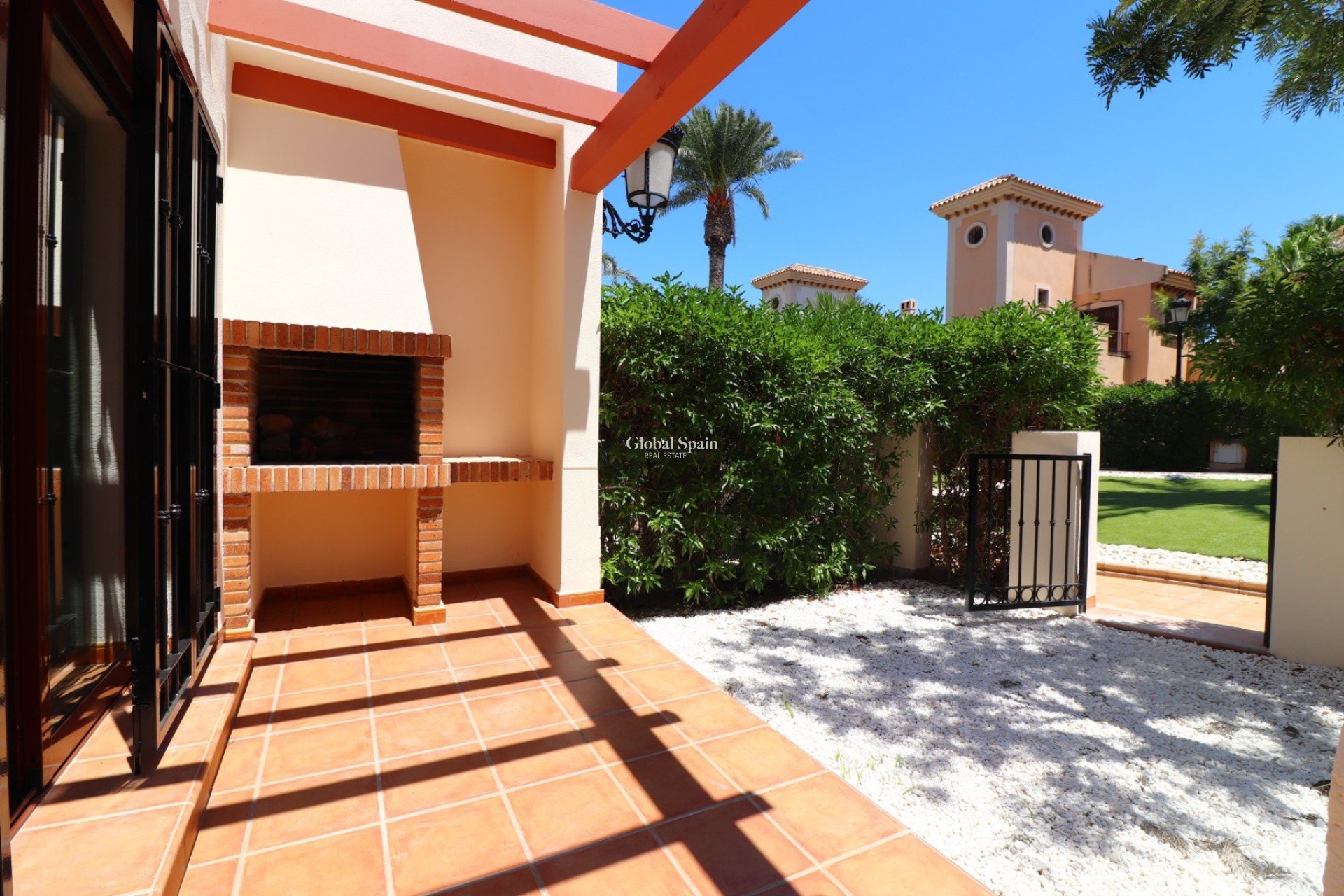 Wederverkoop - VILLA -
ALGORFA - LA FINCA GOLF / ALGORFA