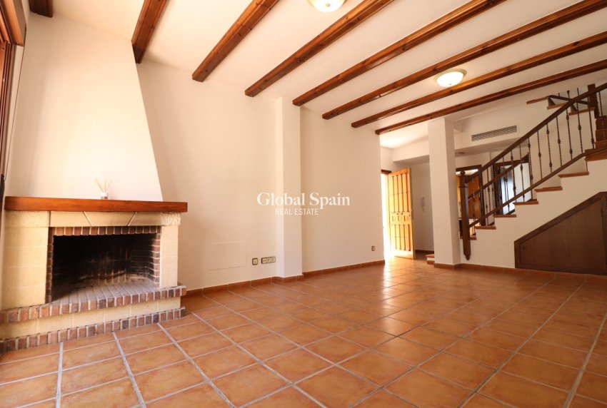 Wederverkoop - VILLA -
ALGORFA - LA FINCA GOLF / ALGORFA
