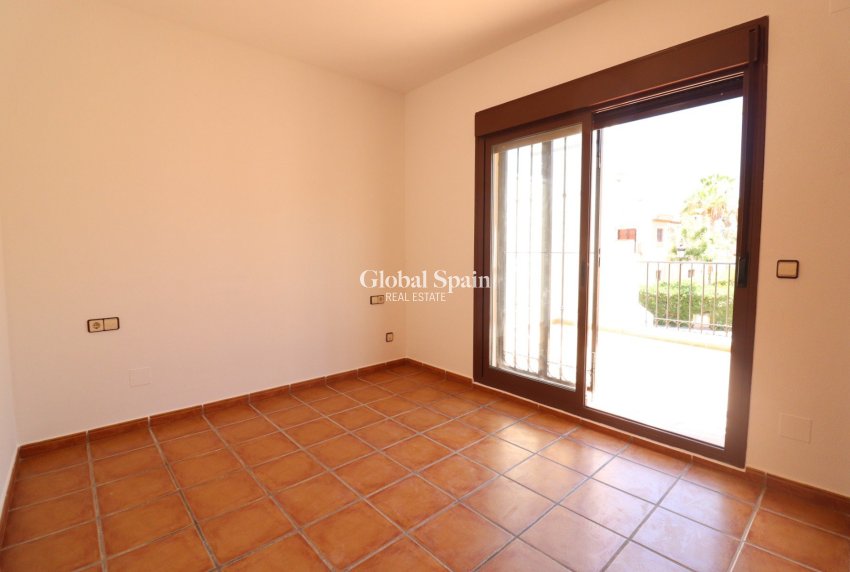 Wederverkoop - VILLA -
ALGORFA - LA FINCA GOLF / ALGORFA