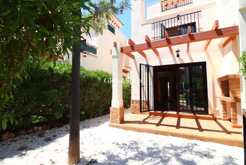 Wederverkoop - VILLA -
ALGORFA - LA FINCA GOLF / ALGORFA
