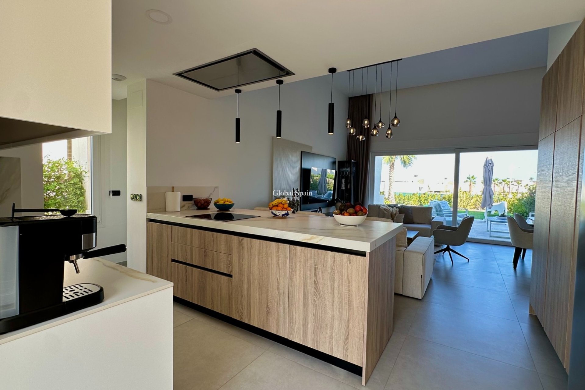 Wederverkoop - VILLA -
ALGORFA - LA FINCA GOLF / ALGORFA