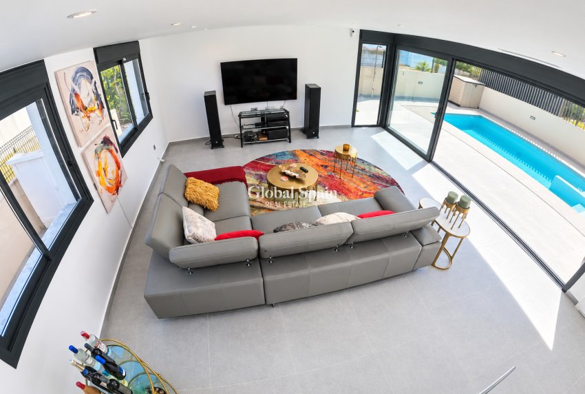 Wederverkoop - VILLA -
ALGORFA - LA FINCA GOLF / ALGORFA