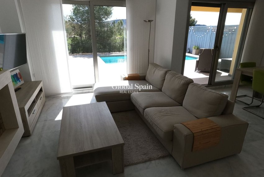 Wederverkoop - Villa -
ALGORFA - LA FINCA GOLF / ALGORFA