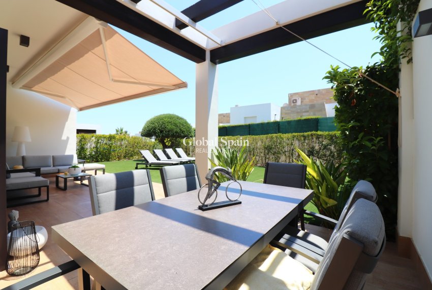 Wederverkoop - VILLA -
Algorfa - La Finca Golf Resort