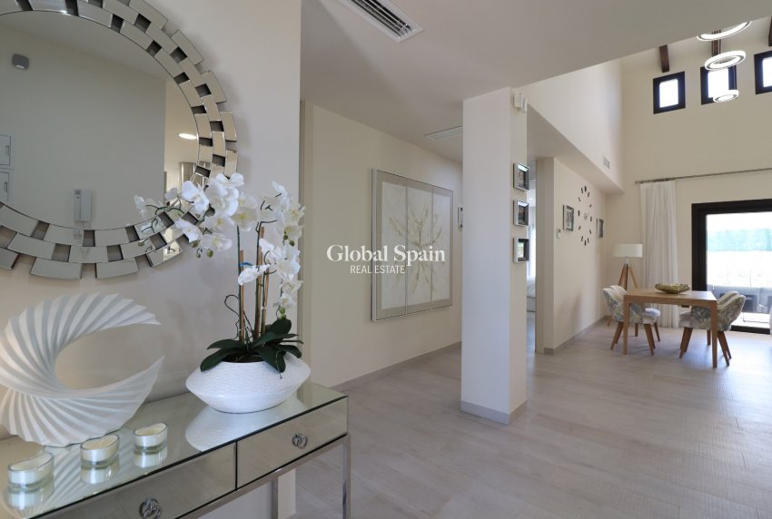 Wederverkoop - VILLA -
Algorfa - La Finca Golf Resort