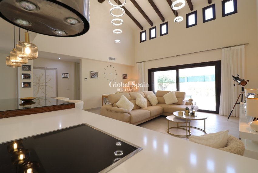 Wederverkoop - VILLA -
Algorfa - La Finca Golf Resort