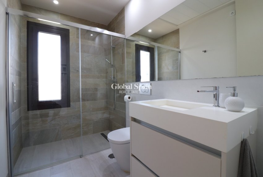 Wederverkoop - VILLA -
Algorfa - La Finca Golf Resort