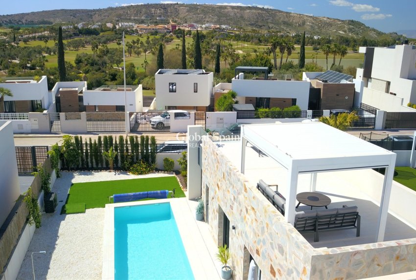 Wederverkoop - VILLA -
Algorfa - La Finca Golf Resort