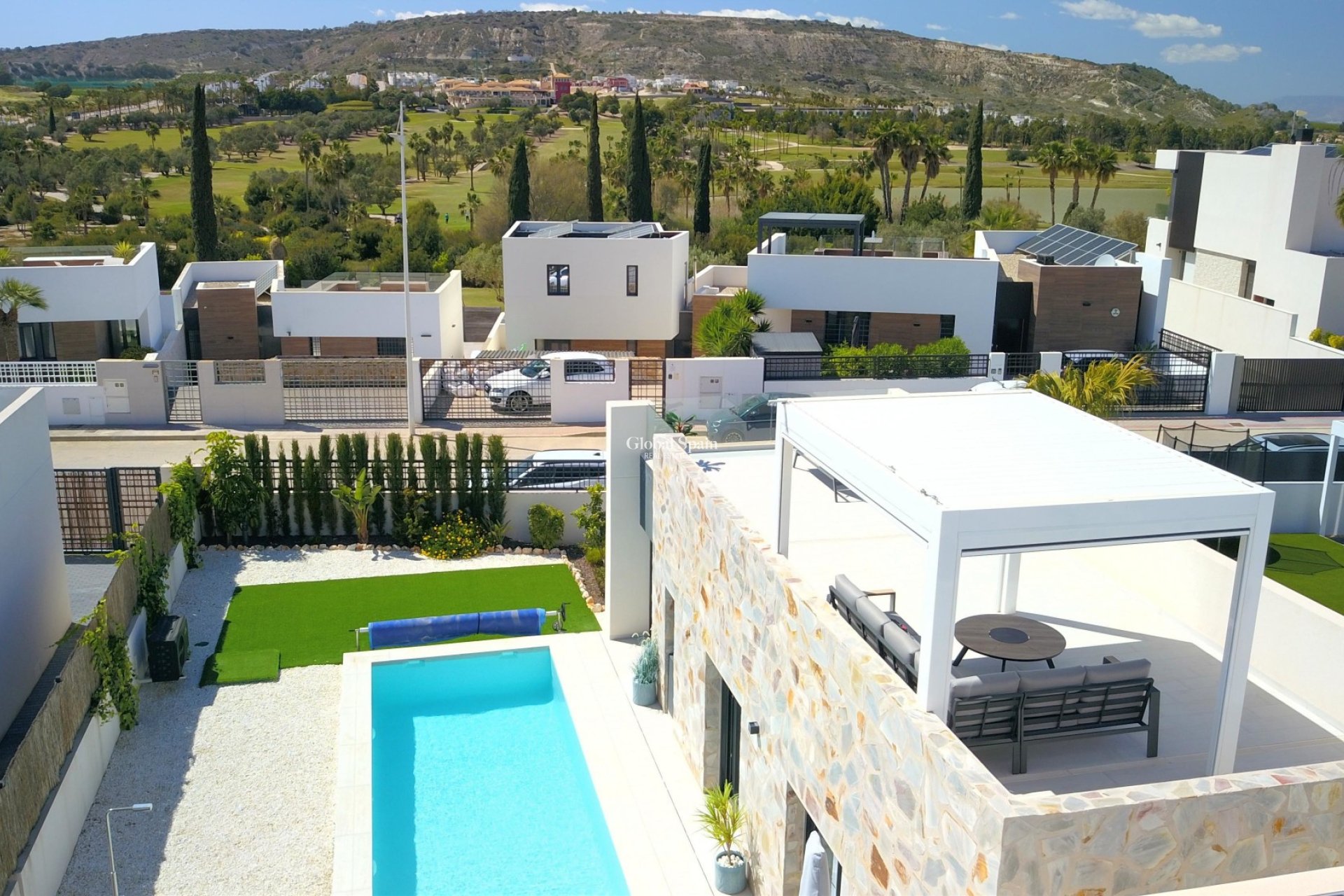 Wederverkoop - VILLA -
Algorfa - La Finca Golf Resort