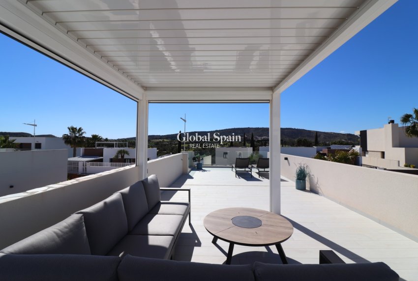 Wederverkoop - VILLA -
Algorfa - La Finca Golf Resort
