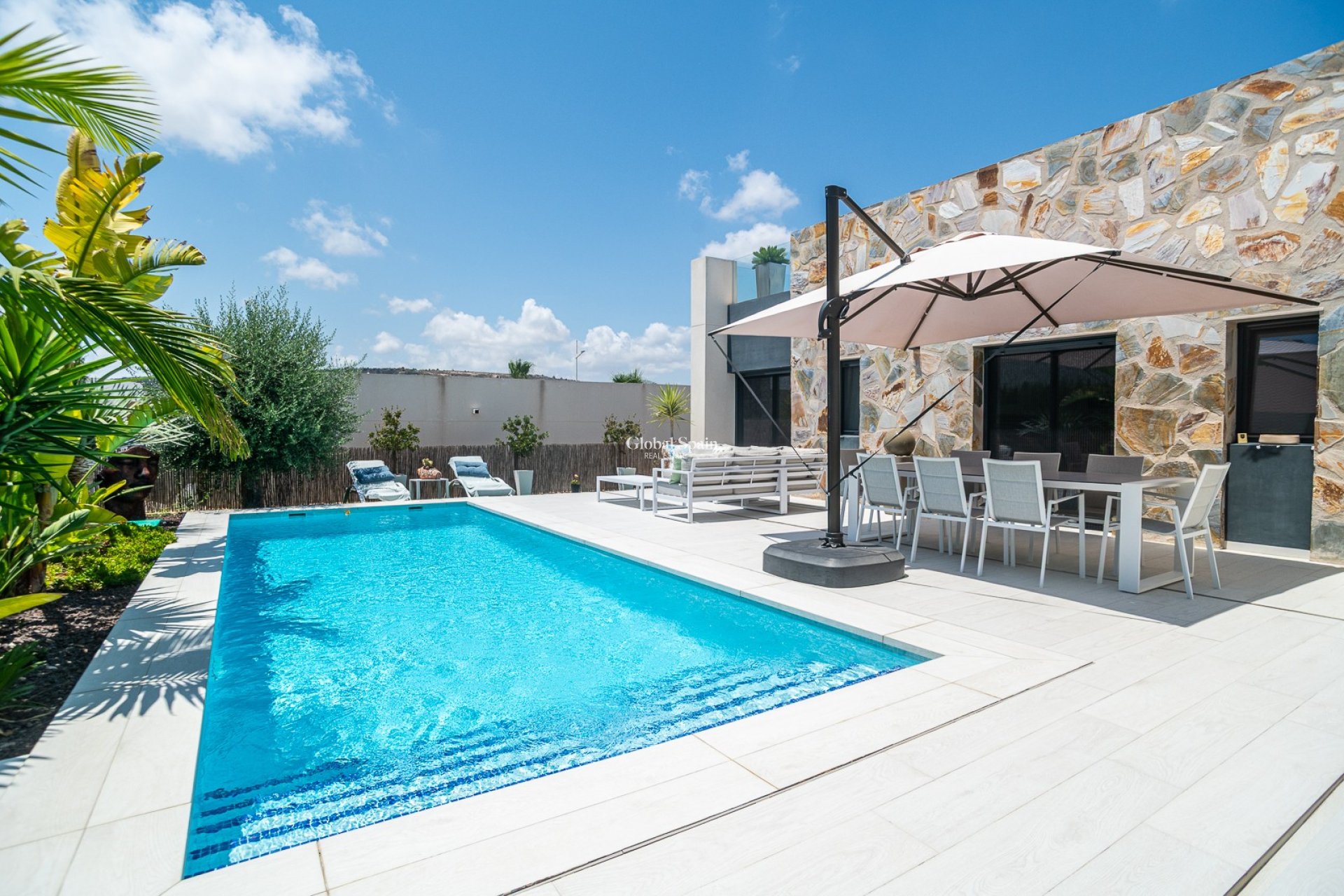 Wederverkoop - VILLA -
ALGORFA - La Finca Golf
