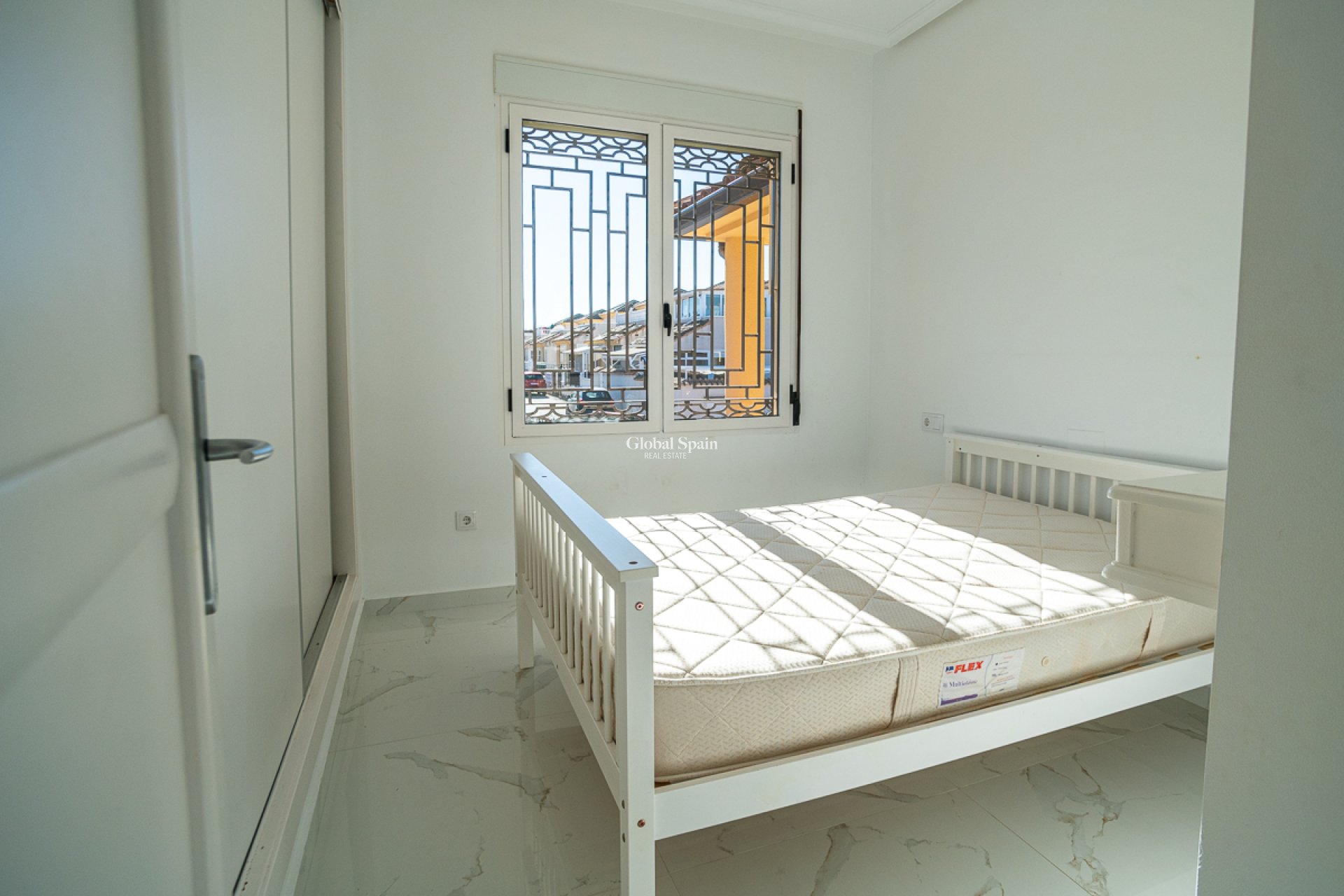 Wederverkoop - VILLA -
ALGORFA - Lo Crispin