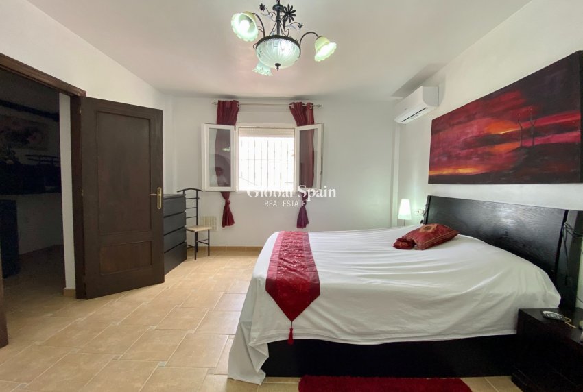 Wederverkoop - VILLA -
ALGORFA - Lomas De La Juliana