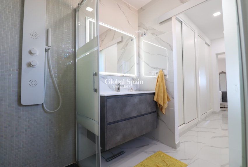 Wederverkoop - VILLA -
Algorfa - Lomas de La Juliana
