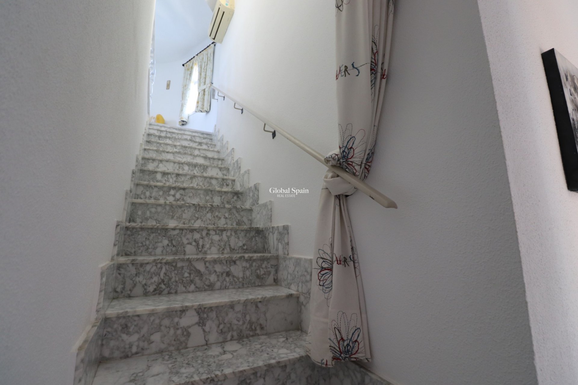 Wederverkoop - VILLA -
ALGORFA - Lomas de La Juliana