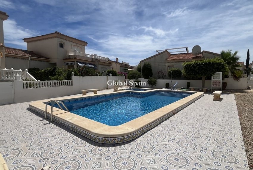 Wederverkoop - Villa -
ALGORFA - Montemar