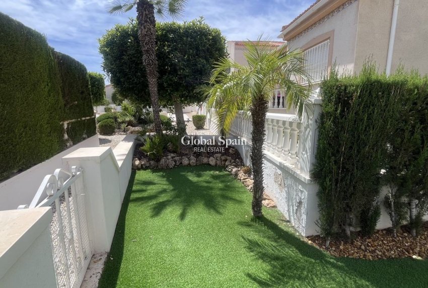 Wederverkoop - Villa -
ALGORFA - Montemar