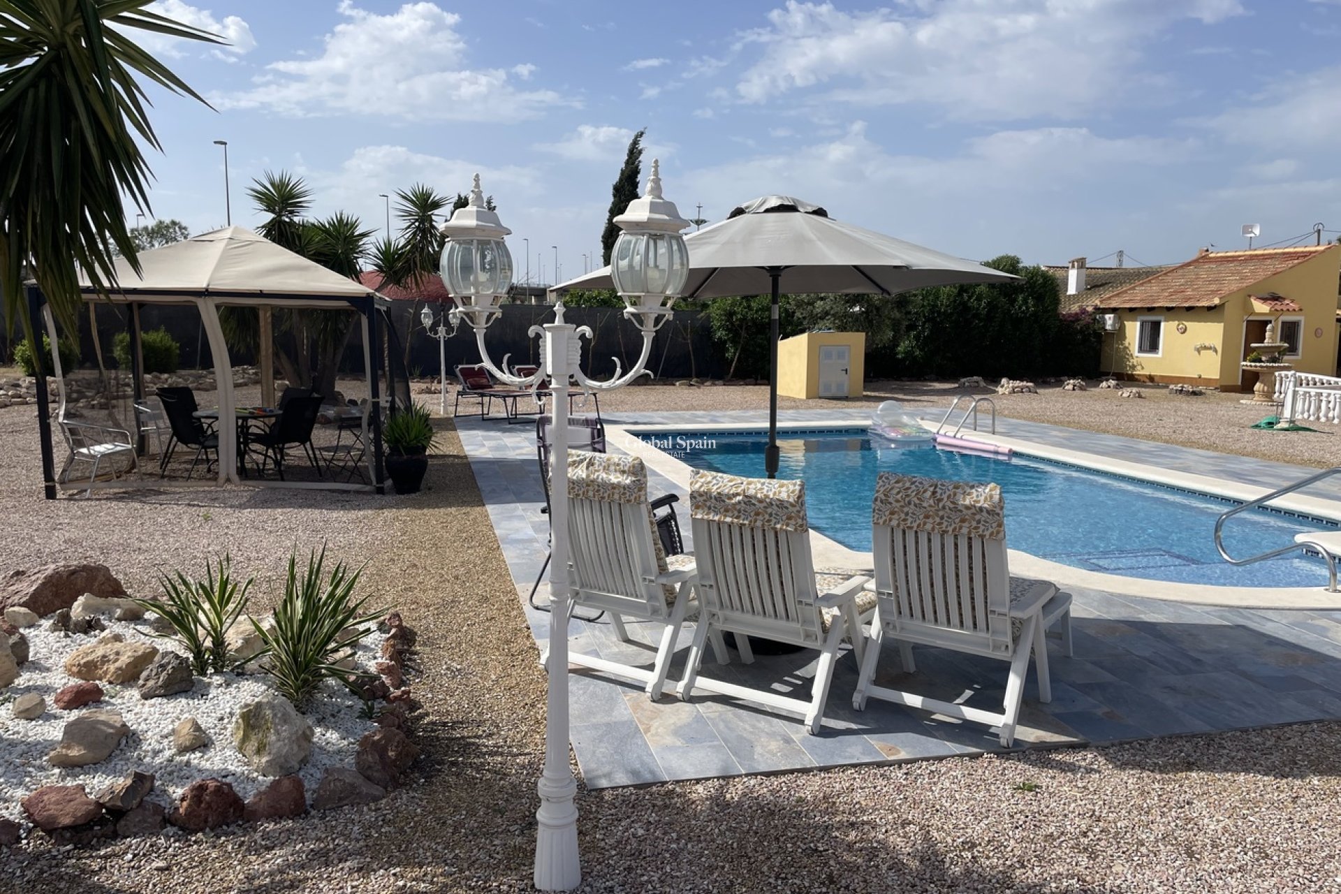 Wederverkoop - VILLA -
ALHAMA DE MURCIA - Inland