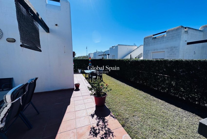 Wederverkoop - VILLA -
ALHAMA DE MURCIA