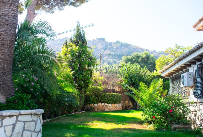 Wederverkoop - VILLA -
ALICANTE - Albufereta