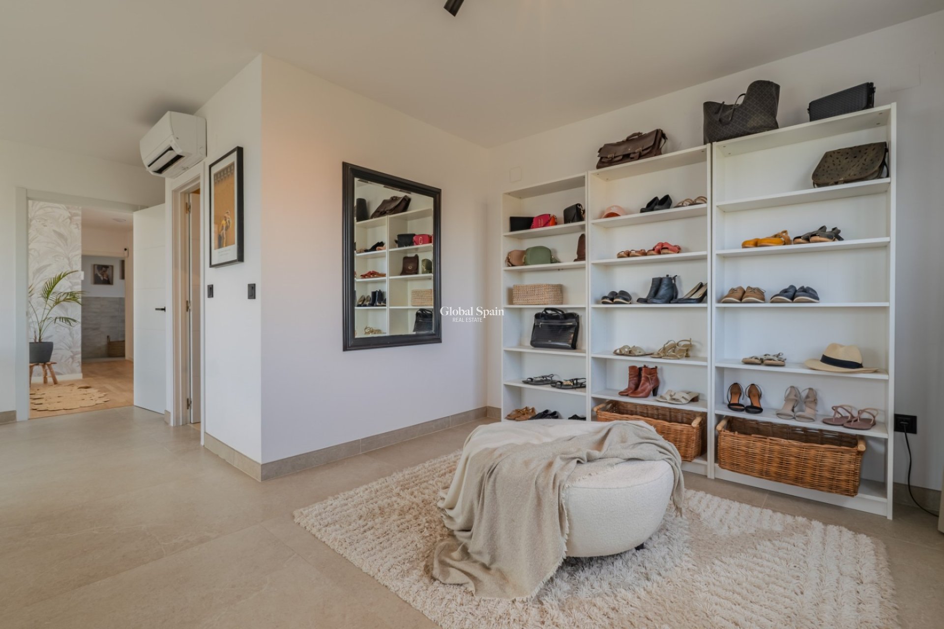 Wederverkoop - VILLA -
ALICANTE - Cabo de las Huertas