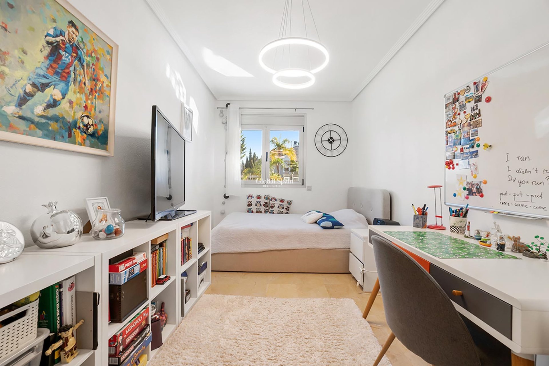 Wederverkoop - VILLA -
ALICANTE - CAMPOAMOR