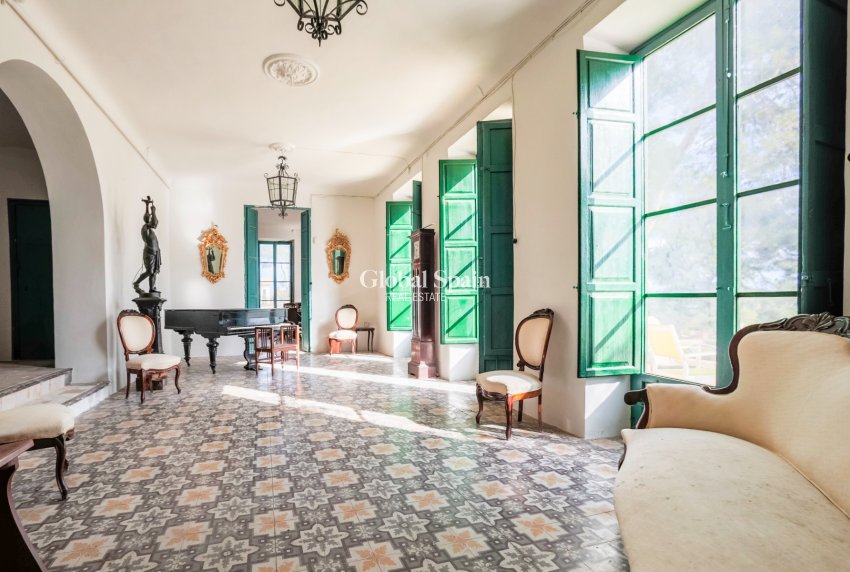 Wederverkoop - VILLA -
ALICANTE - Costa Blanca