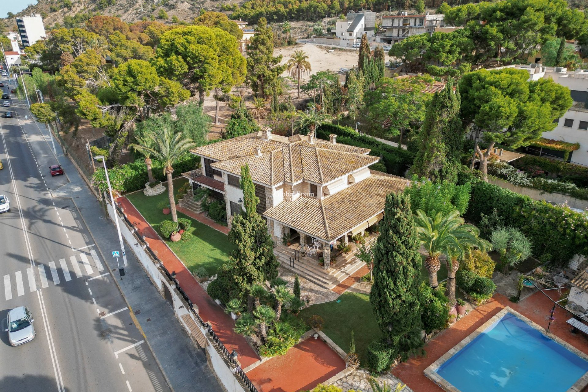 Wederverkoop - VILLA -
ALICANTE - Costa Blanca