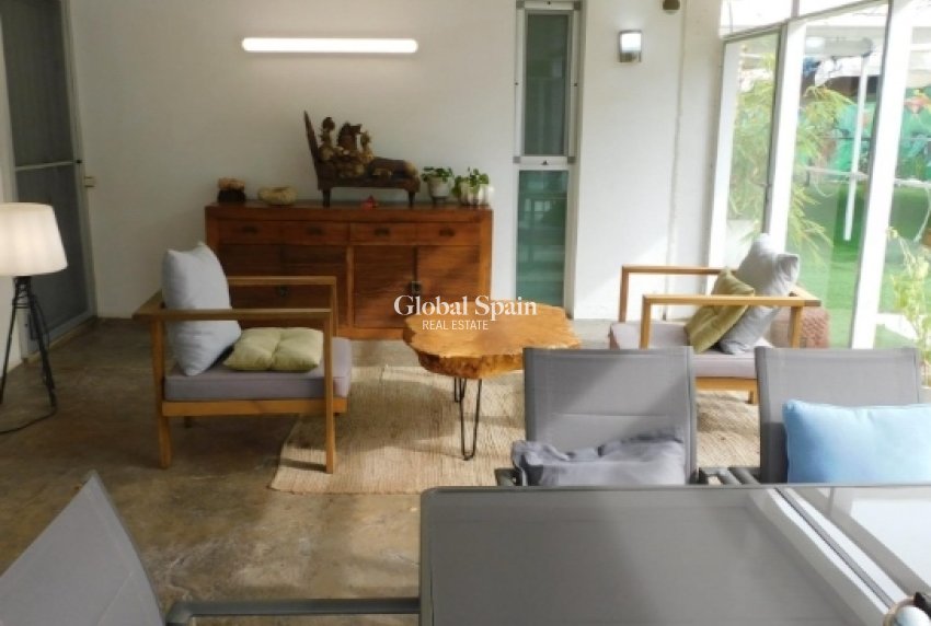 Wederverkoop - VILLA -
ALICANTE - Costa Blanca