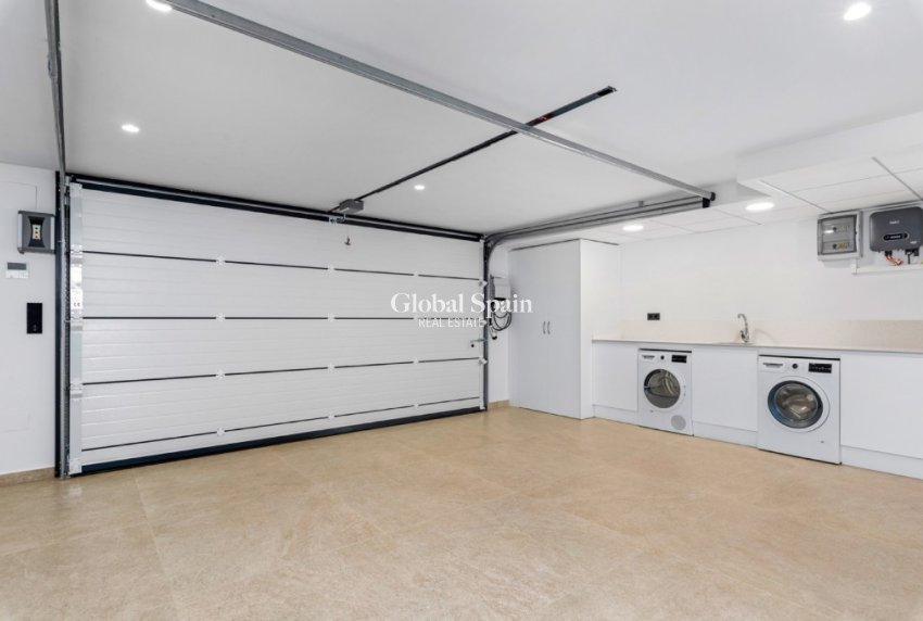 Wederverkoop - Villa -
ALICANTE - El Campello