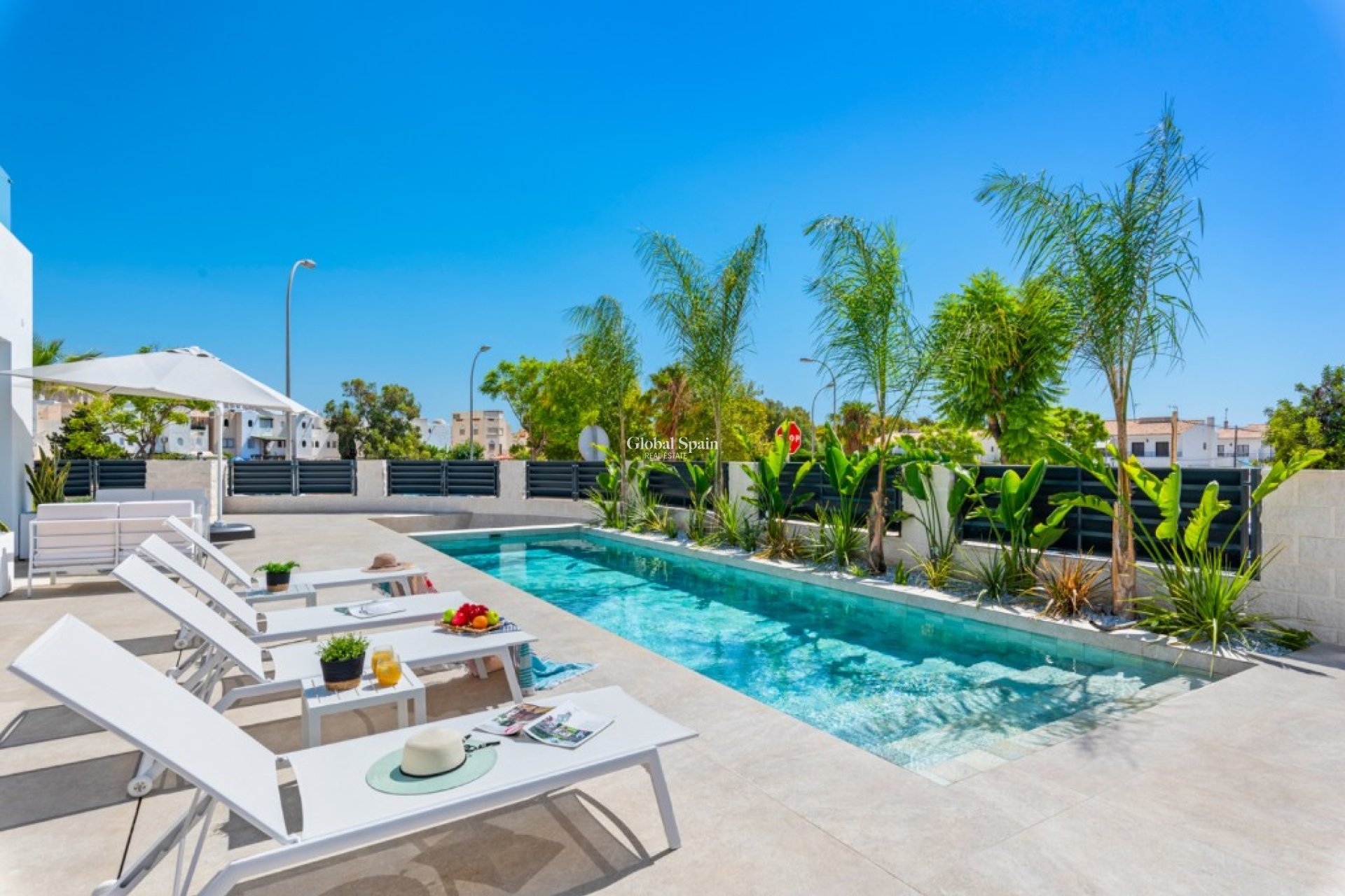 Wederverkoop - Villa -
ALICANTE - El Campello