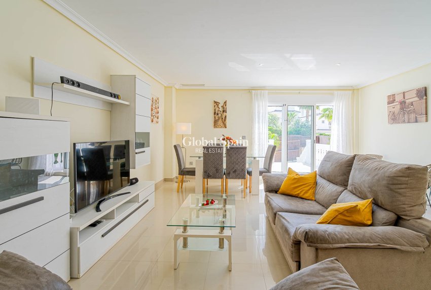 Wederverkoop - VILLA -
ALICANTE - El Campello