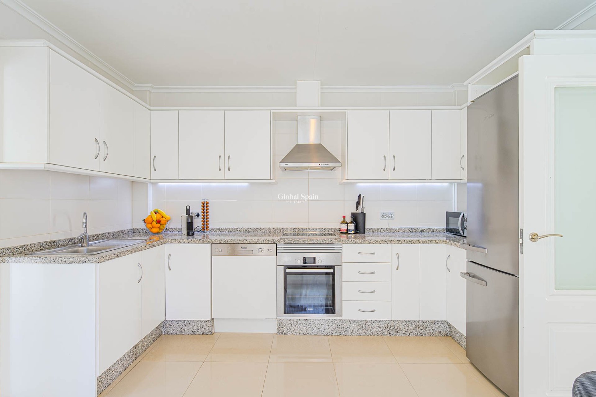 Wederverkoop - VILLA -
ALICANTE - El Campello