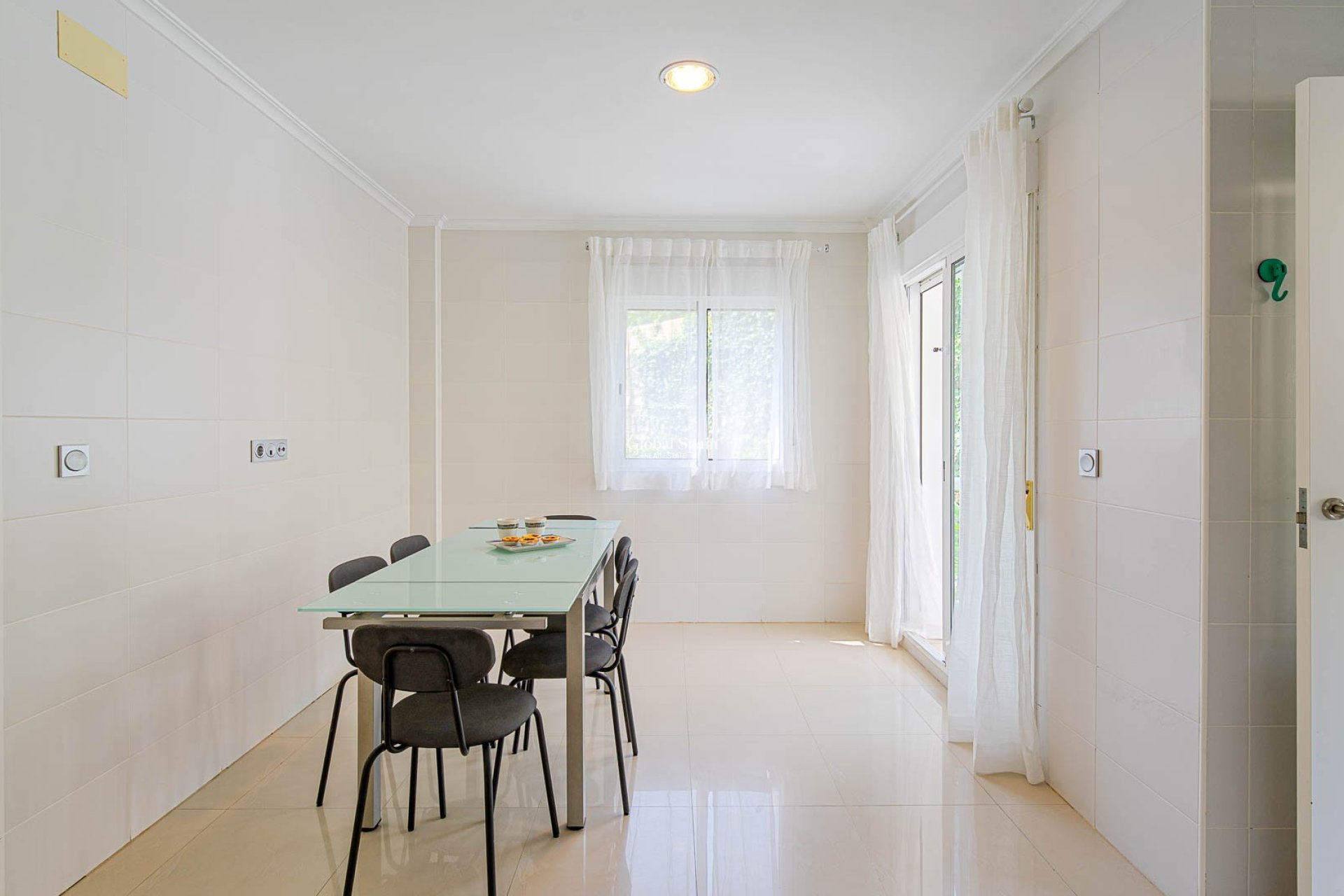 Wederverkoop - VILLA -
ALICANTE - El Campello
