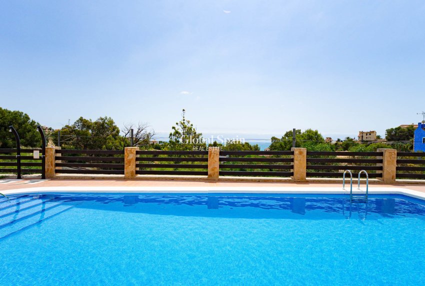 Wederverkoop - VILLA -
ALICANTE - El Campello