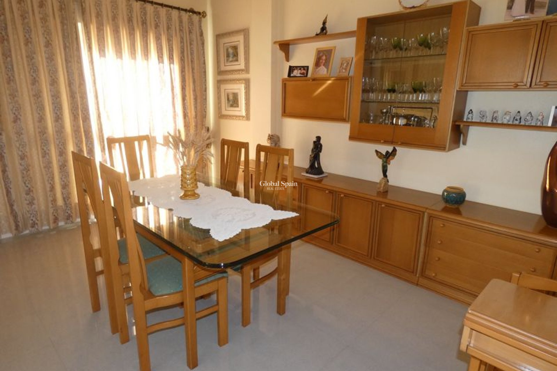 Wederverkoop - VILLA -
ALMORADÍ - Inland