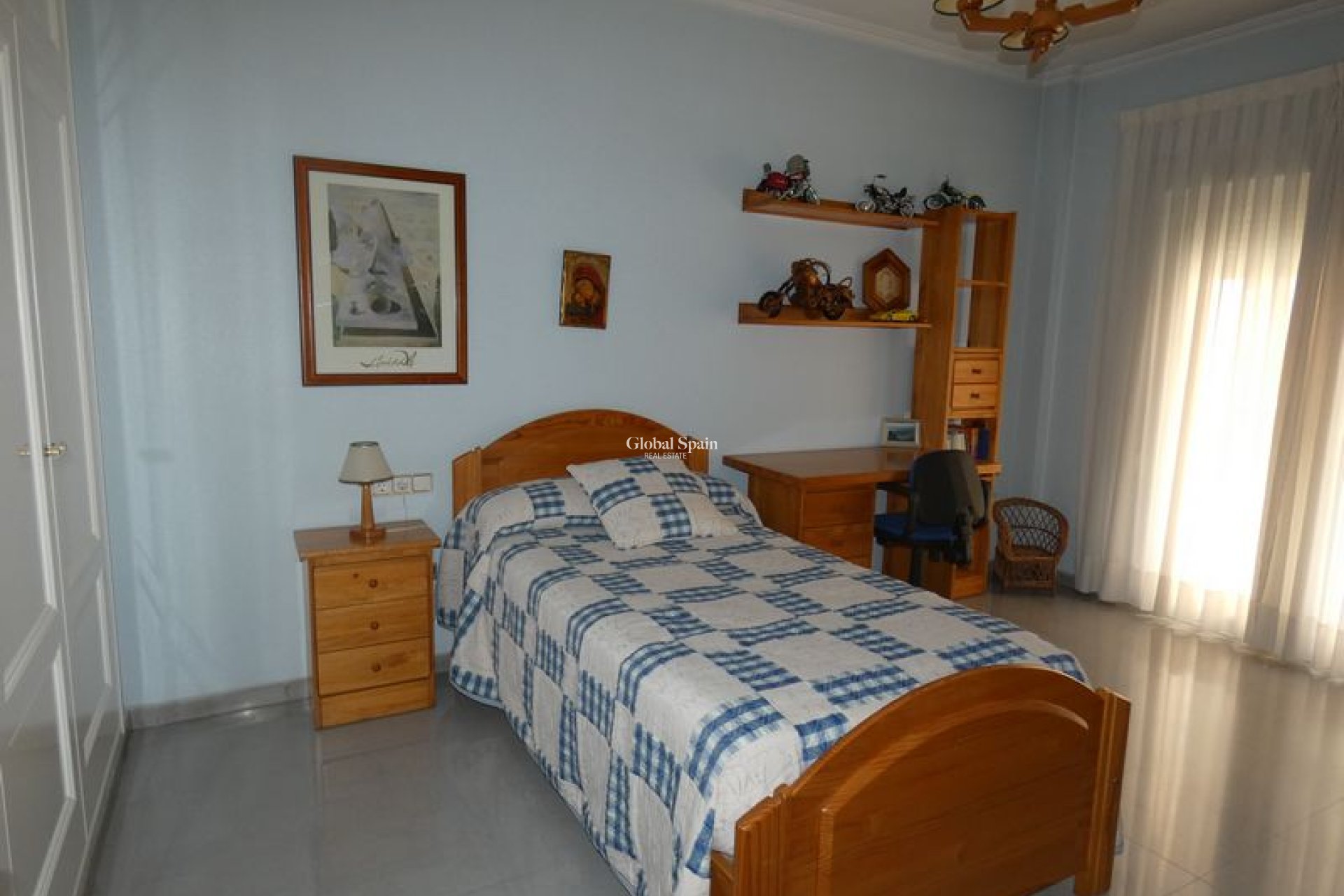 Wederverkoop - VILLA -
ALMORADÍ - Inland