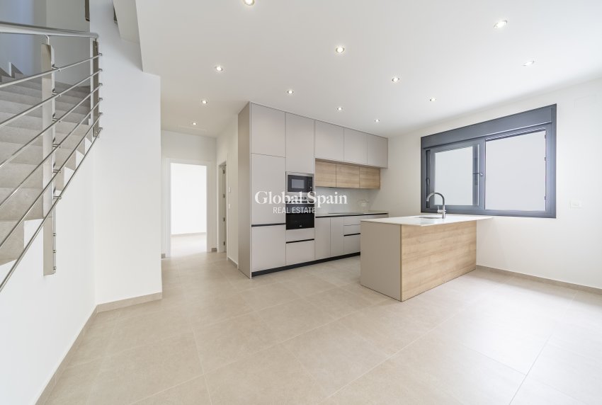 Wederverkoop - Villa -
Almoradi - Las Heredades