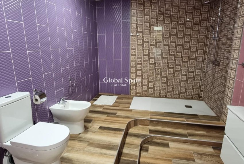 Wederverkoop - VILLA -
ALTEA - ALTEA HILLS