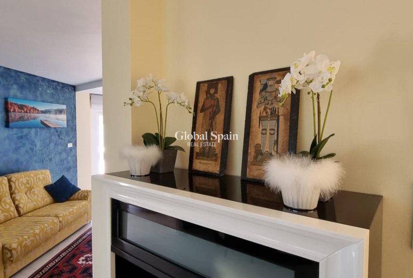 Wederverkoop - VILLA -
ALTEA - ALTEA HILLS