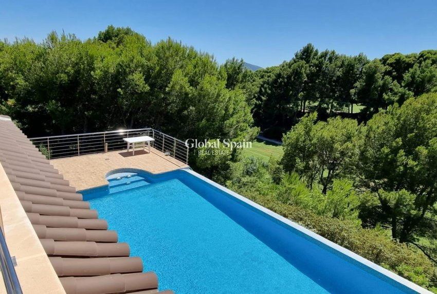 Wederverkoop - VILLA -
ALTEA - ALTEA HILLS