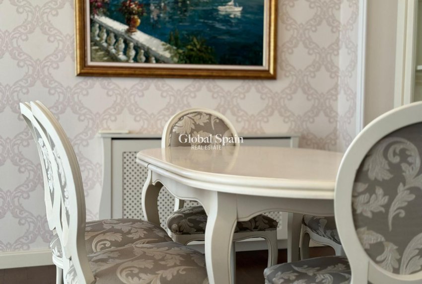 Wederverkoop - VILLA -
ALTEA - ALTEA HILLS