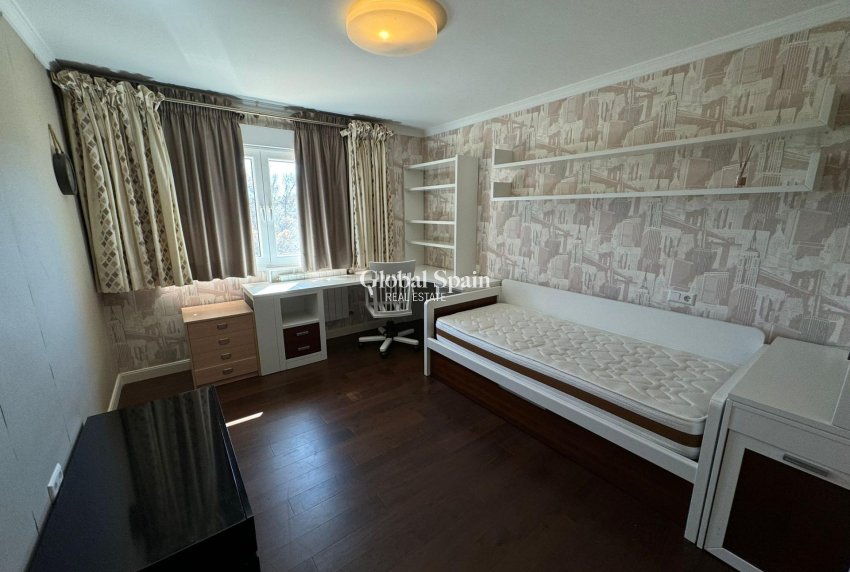 Wederverkoop - VILLA -
ALTEA - ALTEA HILLS