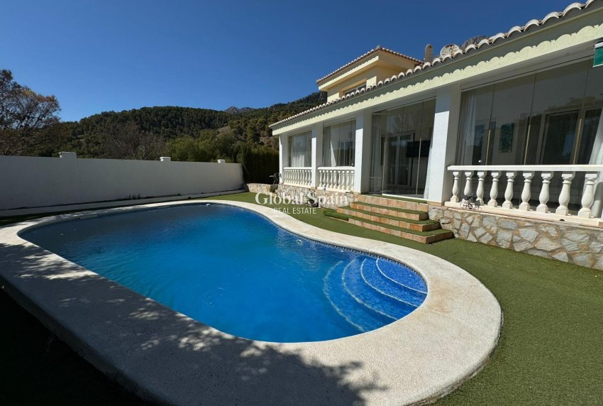 Wederverkoop - VILLA -
ALTEA - ALTEA HILLS