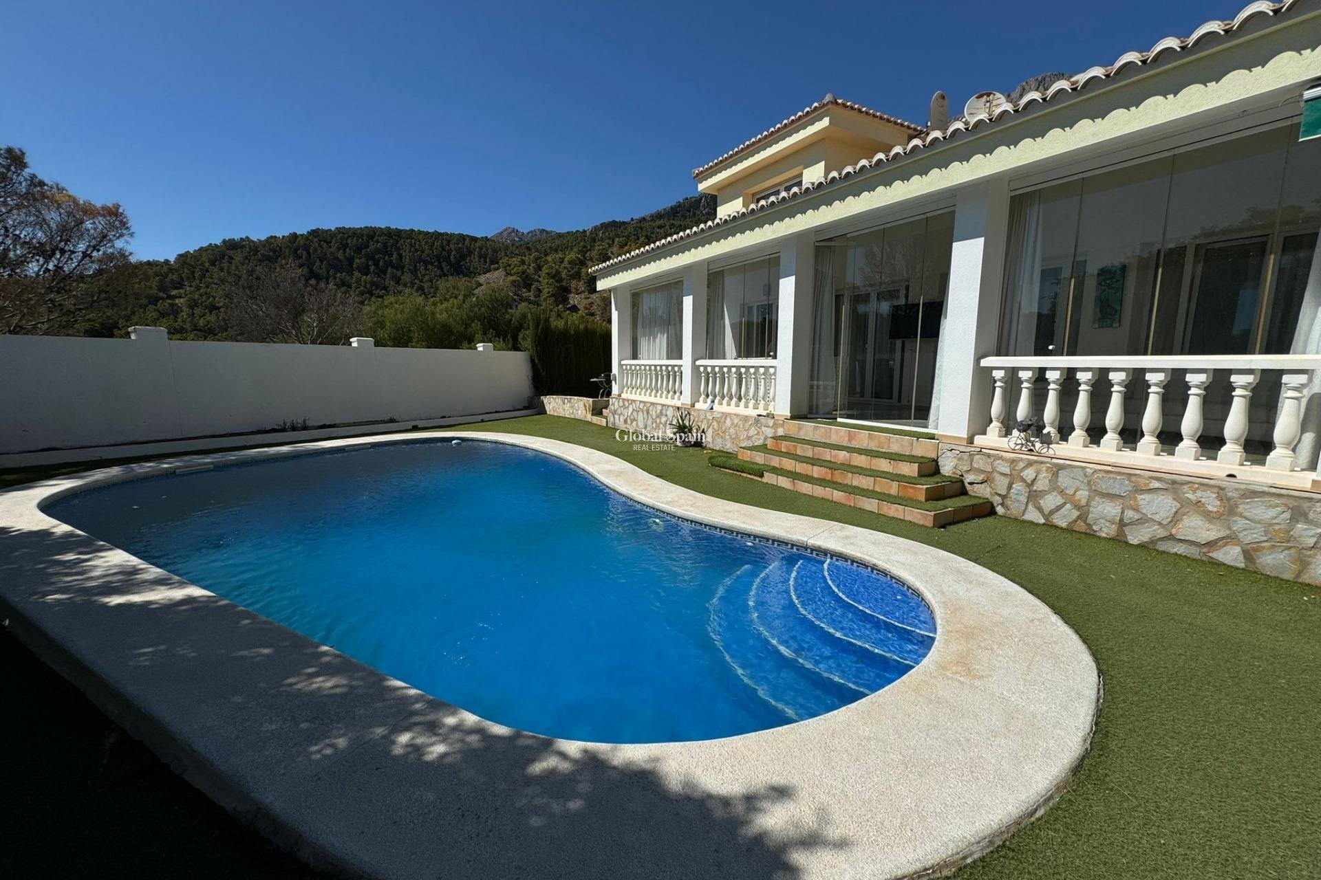 Wederverkoop - VILLA -
ALTEA - ALTEA HILLS
